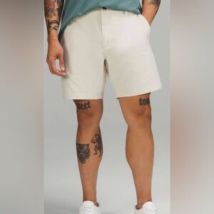 lululemon‎ Men's Commission Classic-Fit Short 7" - Color Ivory - Minor Flaw